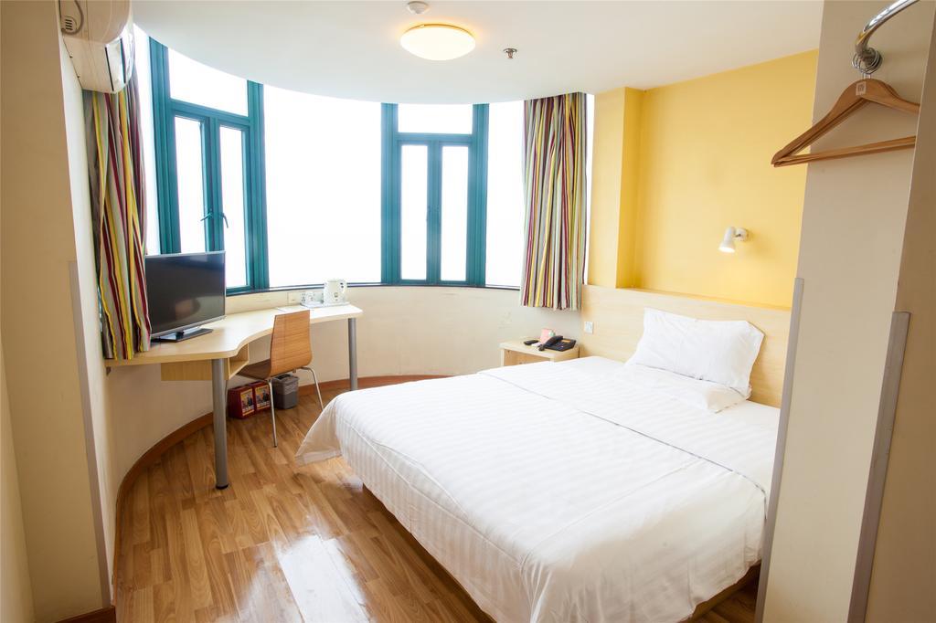 7Days Inn Qingdao Haiyunan Xinglong Road Szoba fotó